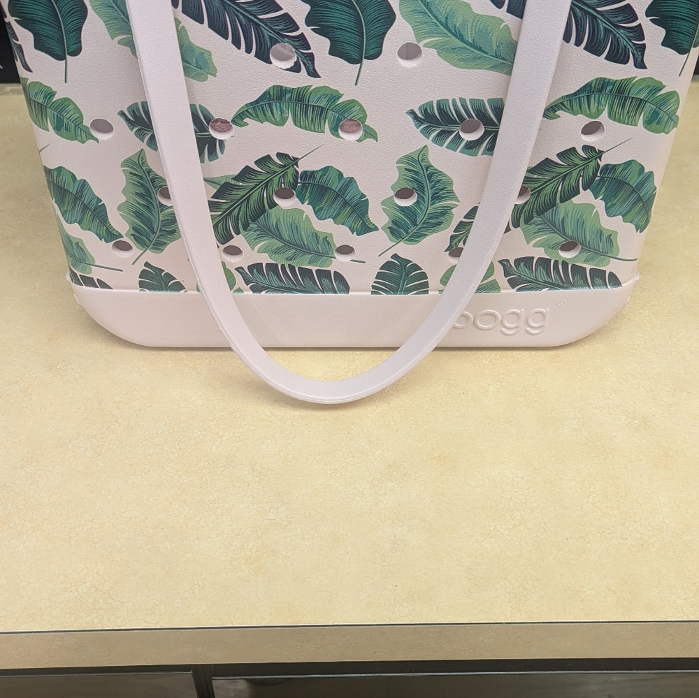 Limited edition BOGG BAG